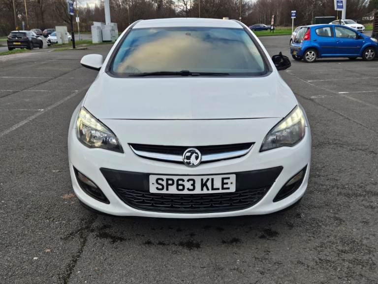 Vauxhall, ASTRA, Hatchback, 2013, Manual, 1598 (cc), 5 doors