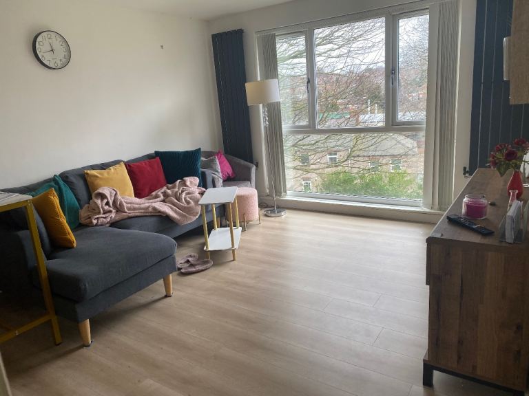 Beautiful Room to rent 