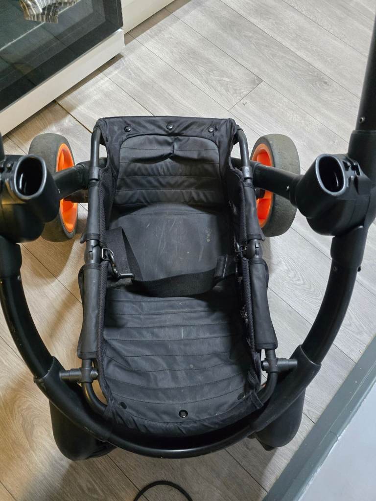 iCandy designer collection Peach-Black Carrycot & Pushchair Combo