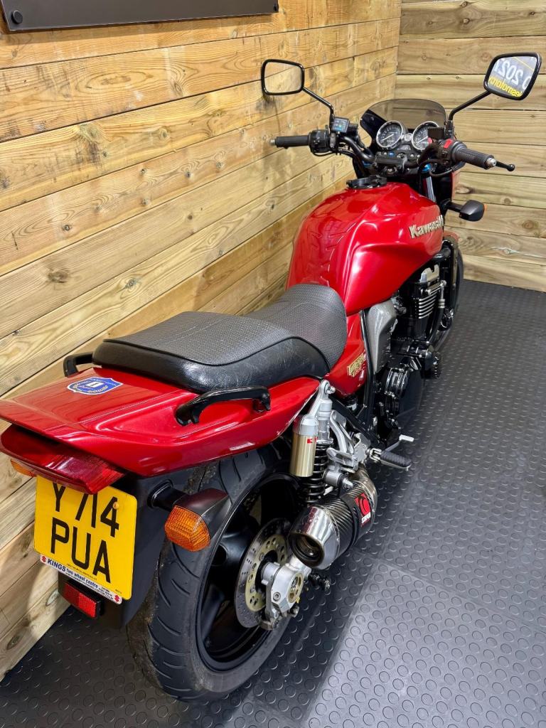 Kawasaki ZRX-1100 / Y registration 2001 / just 18.6k miles 