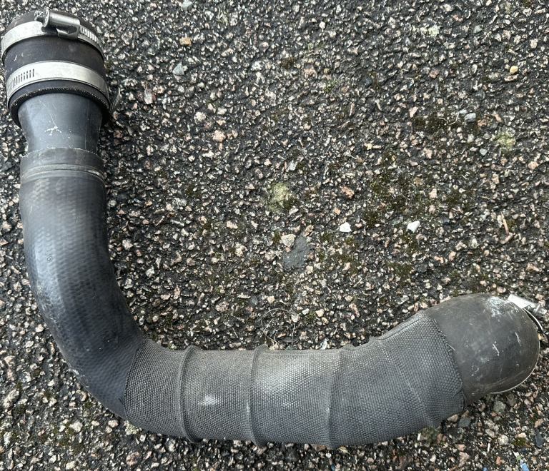 HOSE CV61-6K863-HF FORD FOCUS RS 2.3 MK3 FL INTERCOOLER BOOST AIR PIPE