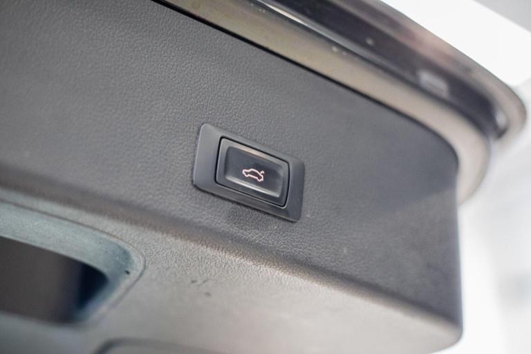 2015 Audi A4 2.0 TDI Ultra 163 SE Technik 5dr ESTATE DIESEL Manual