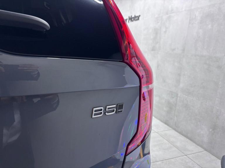 2021 Volvo XC90 2.0 B5 MHEV R-Design Auto 4WD Euro 6 (s/s) 5dr ESTATE Petrol/Electric Hybrid Auto...