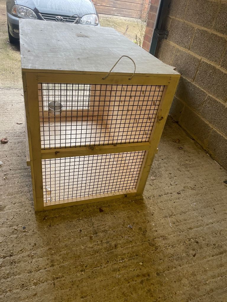 Wooden Pet Travel Crate – Sturdy & Secure (104x82x69) cm