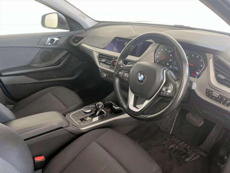 2020 BMW 1 Series 1.5 118i SE Hatchback 5dr Petrol DCT Euro 6 (s/s) (140 ps) Automatic Hatchback ...