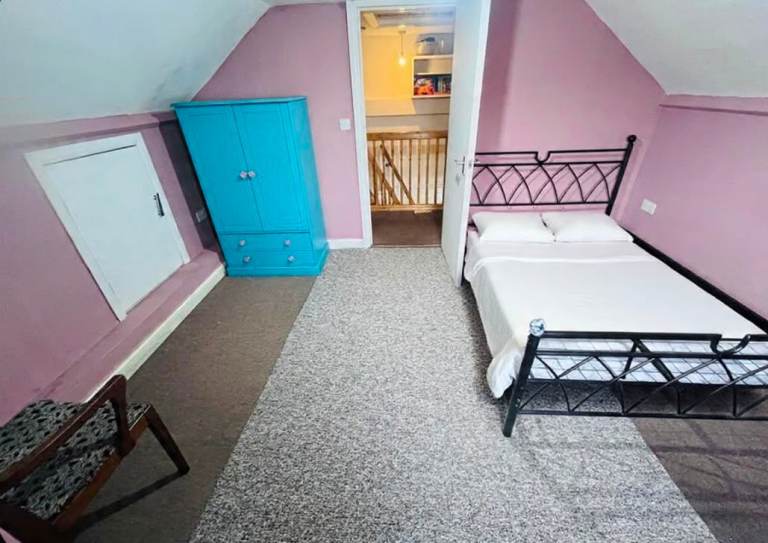 Double Bedroom 
