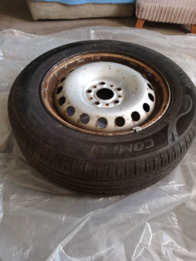 Vauxhall Combo (Fiat Doblo) Wheel & Tyre. 195/65/15. Very good tyre with lots of tread on it.