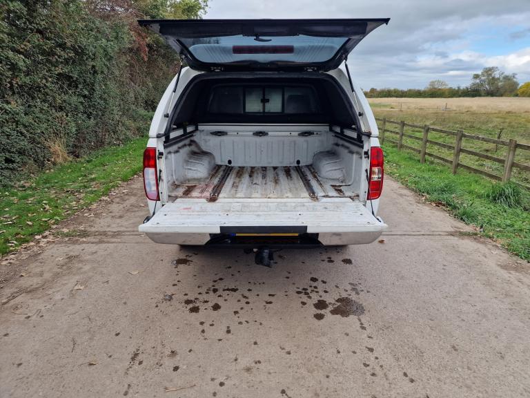 2014 Nissan Navara Automatic LWB 5 Seat Double Cab  Drives Perfect  12mth MOT