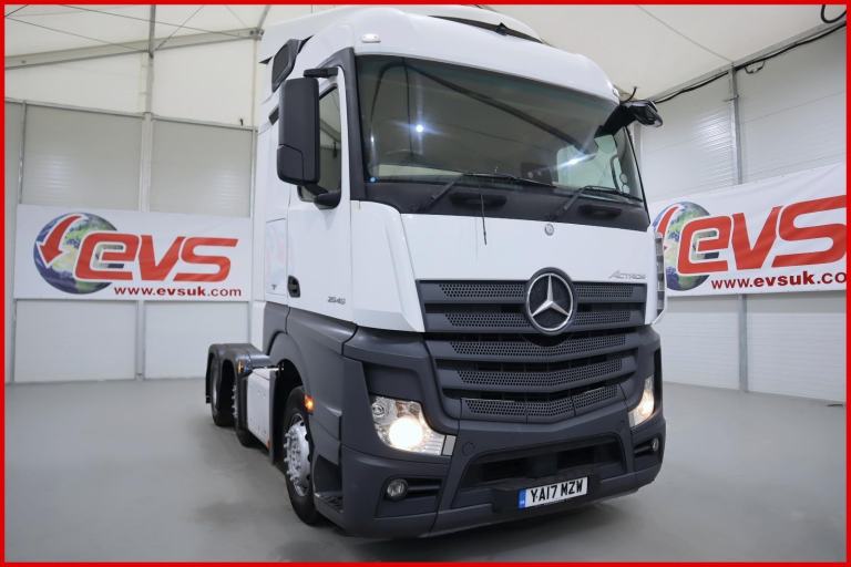2017 (17 PLATE) Mercedes Benz Actros 2545 6x2 Euro 6 Tractor Units
