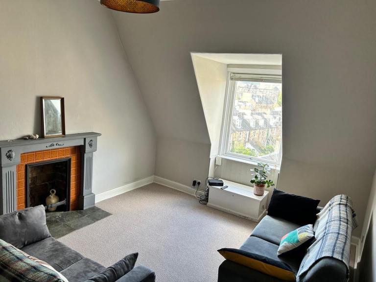 One bedroom flat dining kitchen