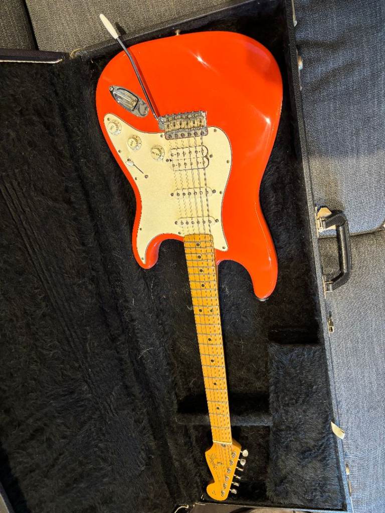 Fender California Series Stratocaster with Fender Case