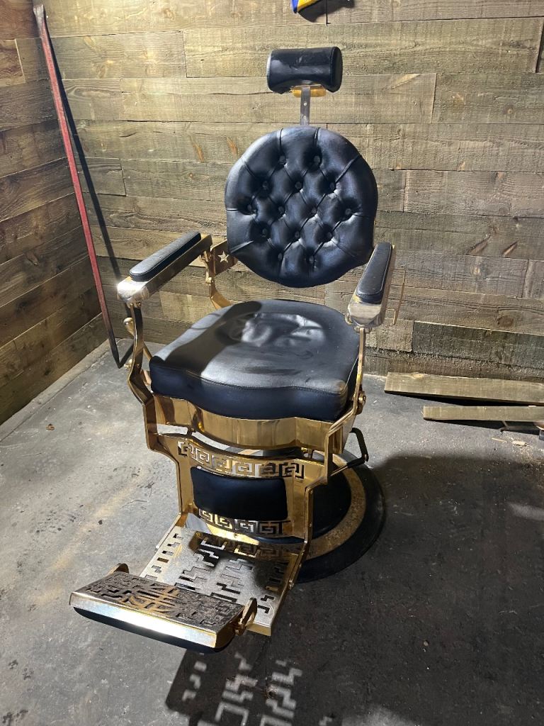 Barber chair 
