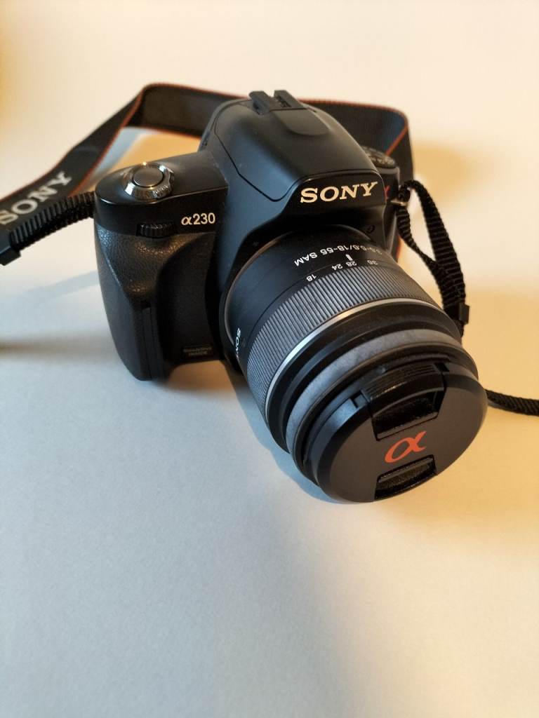 Sony DSLR A230 Camera