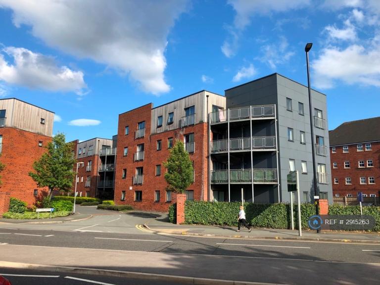 1 bedroom flat in Dutton Court, Warrington, WA1 (1 bed) (#2915263)