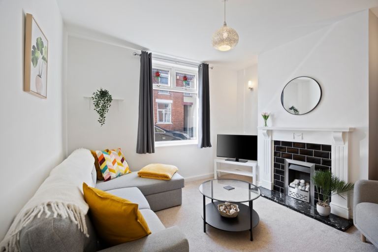 Contractors Relocators & Families Free Parking with Superfast Wi-Fi