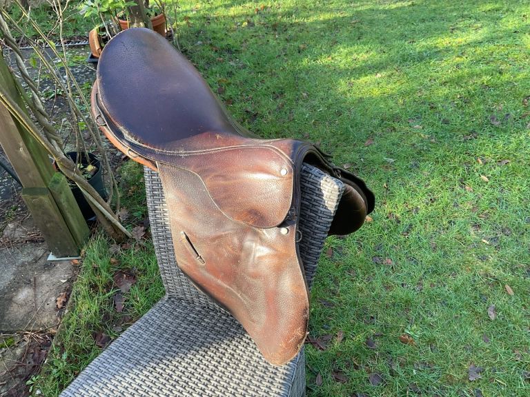 Horse Saddle 17”
