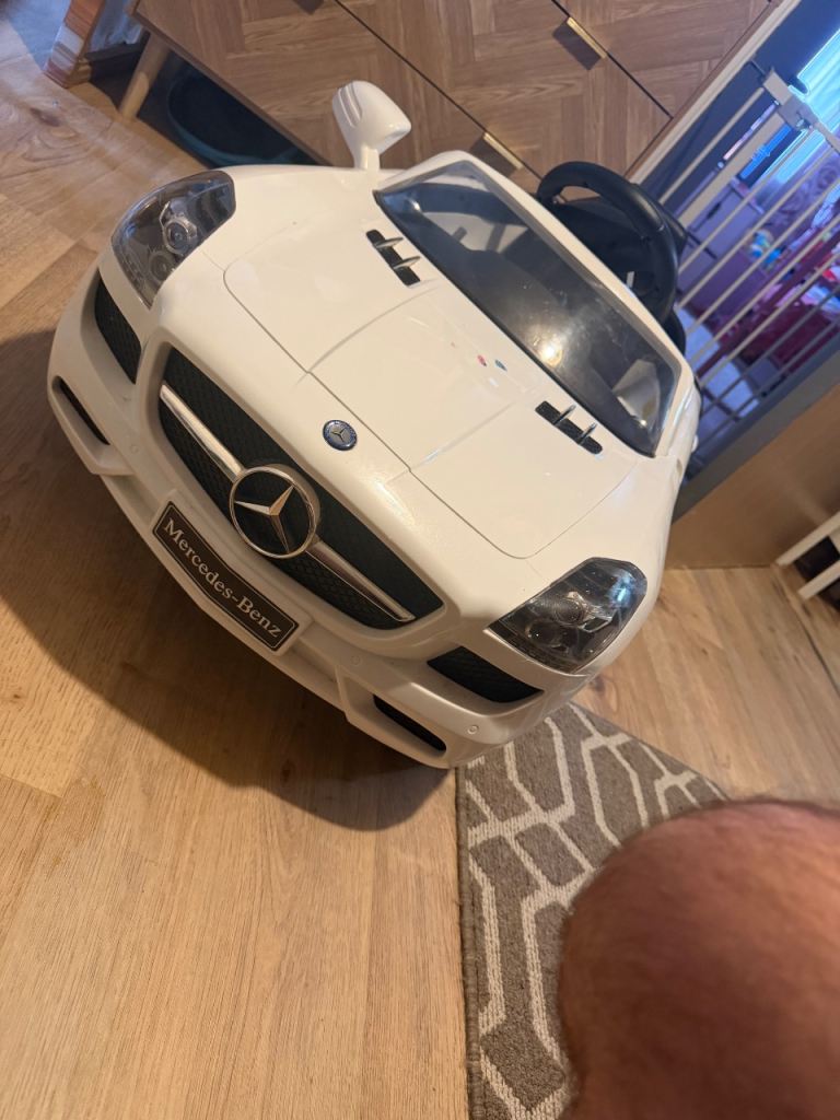Kids electric Mercedes ride on car 