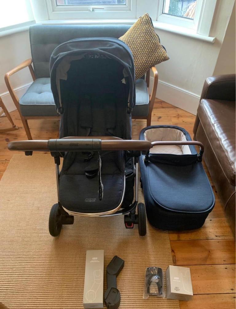 Mama & Papas Strada Pushchair Set in Navy