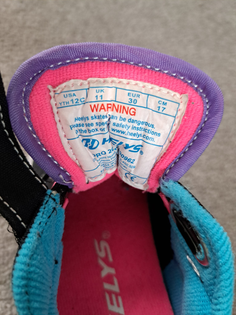 Heeleys size 11 - Like new