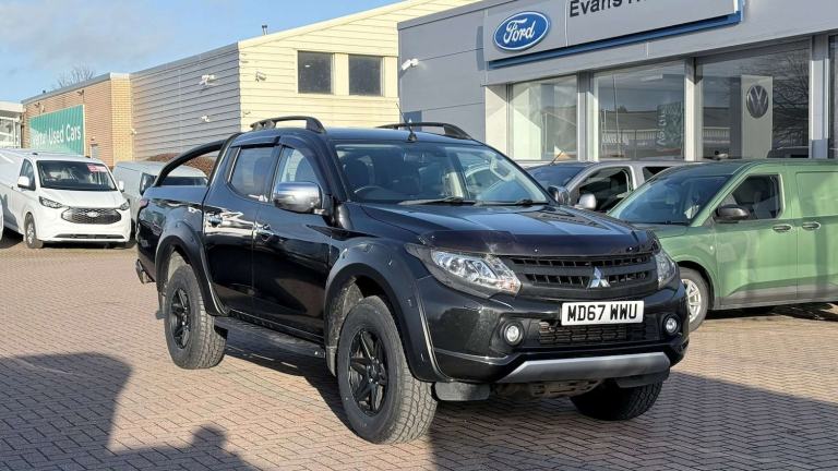 image for 2017 Mitsubishi L200 Double Cab DI-D 178 Barbarian SVP 4WD Auto Double Cab Pick-up Diesel Automatic