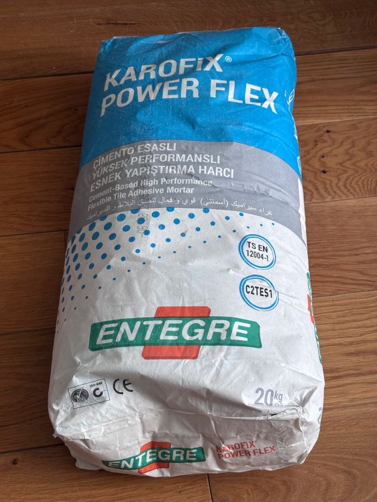 Job Lot: 8 Bags Karofix Power Flex Tile Adhesive (S1 Flexible / Unopened) 


