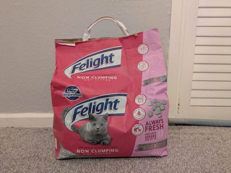FREE Felight Non-clumping Cat Litter 2/3 bag