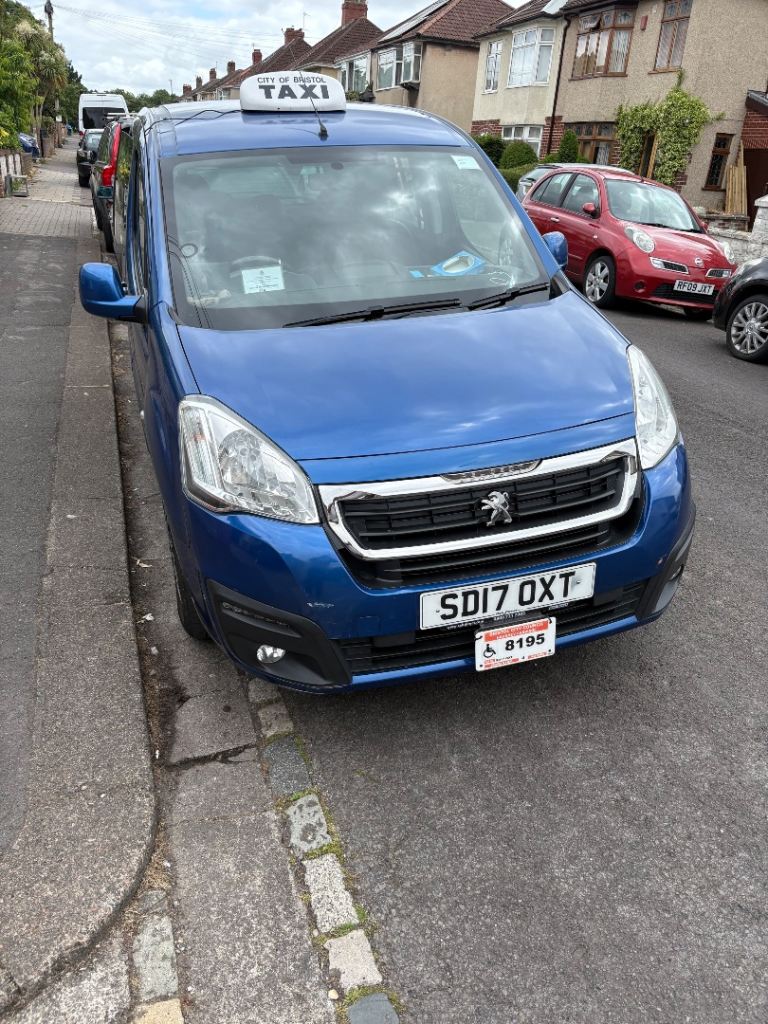 Peugeot, PARTNER TEPEE, MPV, 2017, Manual, 1560 (cc), 5 doors