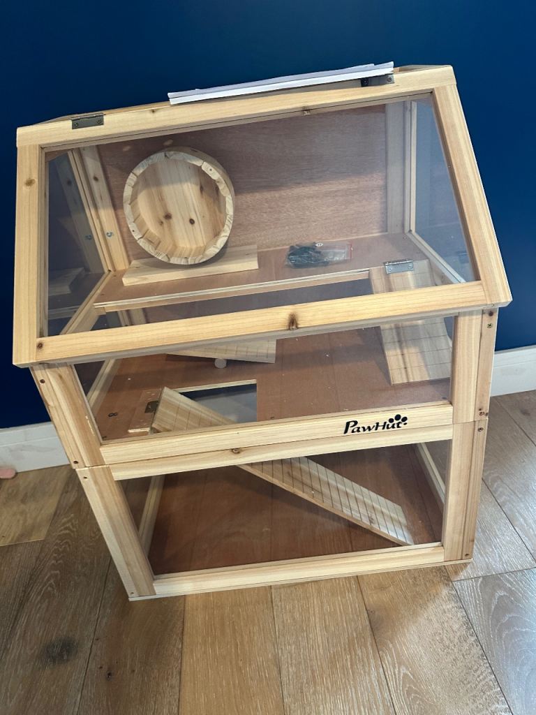 Hamster hut cage. 