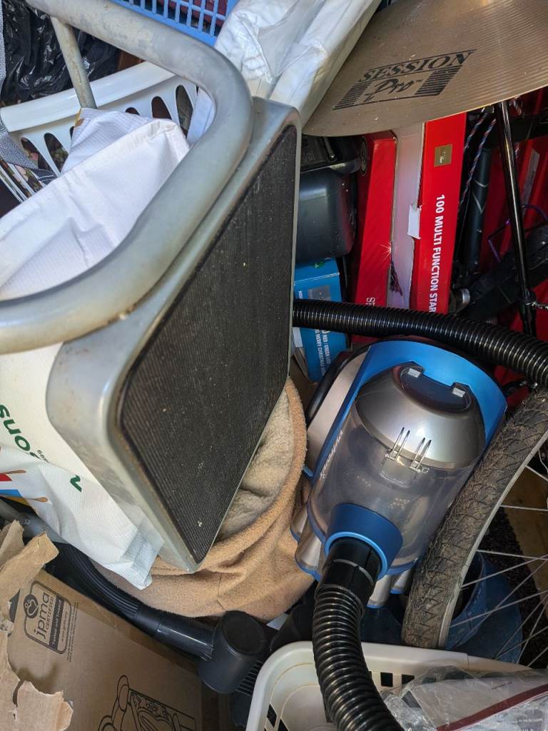 Car boot items