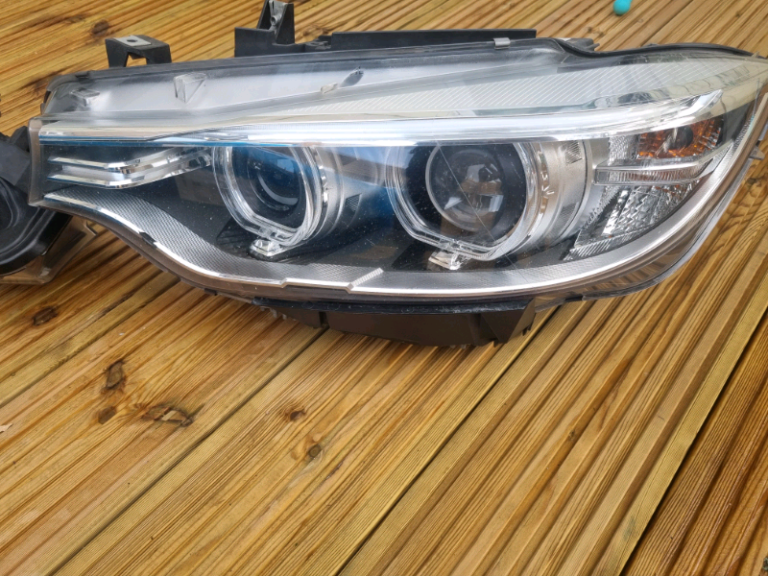 BMW 4 SERIES - M4 - ADAPTIVE HEADLIGHT- PASSENGER -F82/ F83 - COMPLETE