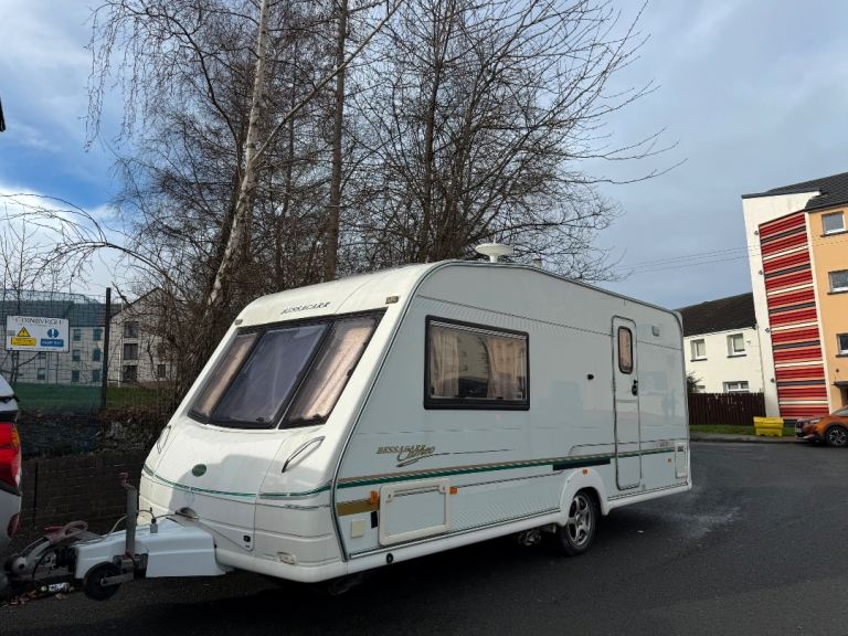 Bessacarr cameo 495SL 2 berth caravan