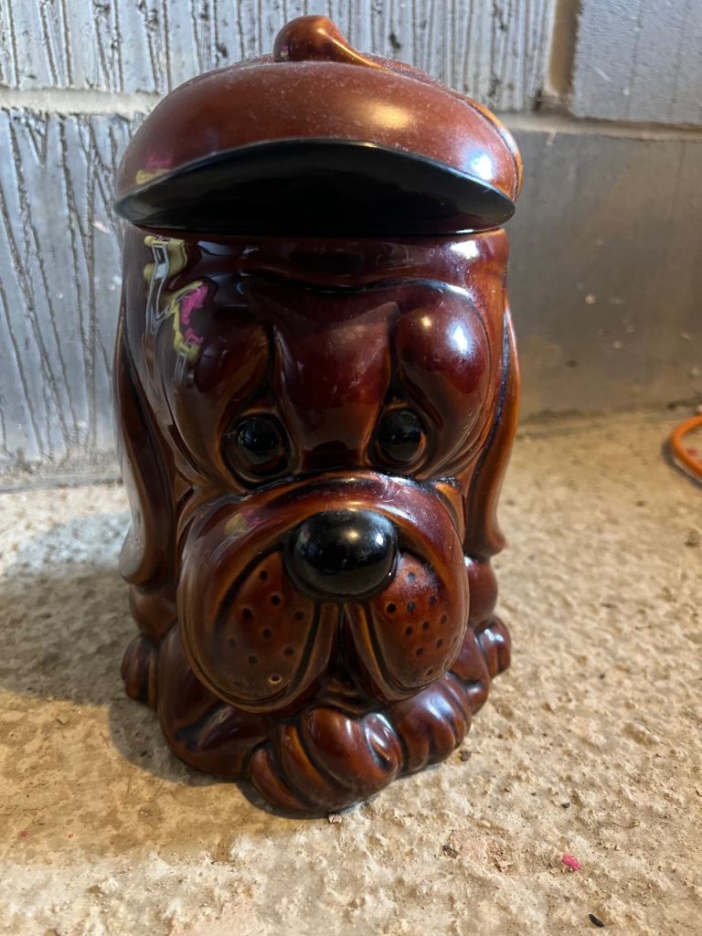 Vintage P & K Price & Kensington Basset Hound Dog Biscuit Barrel Cookie Jar