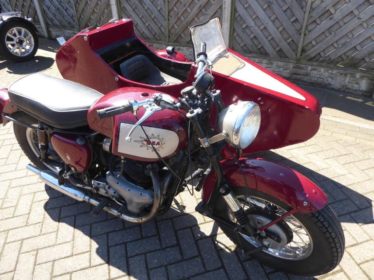 BSA A10 SIDECAR OUTFIT MFO119 1959 LEADING LINK FORKS NEEDS RECOMMISSIONING