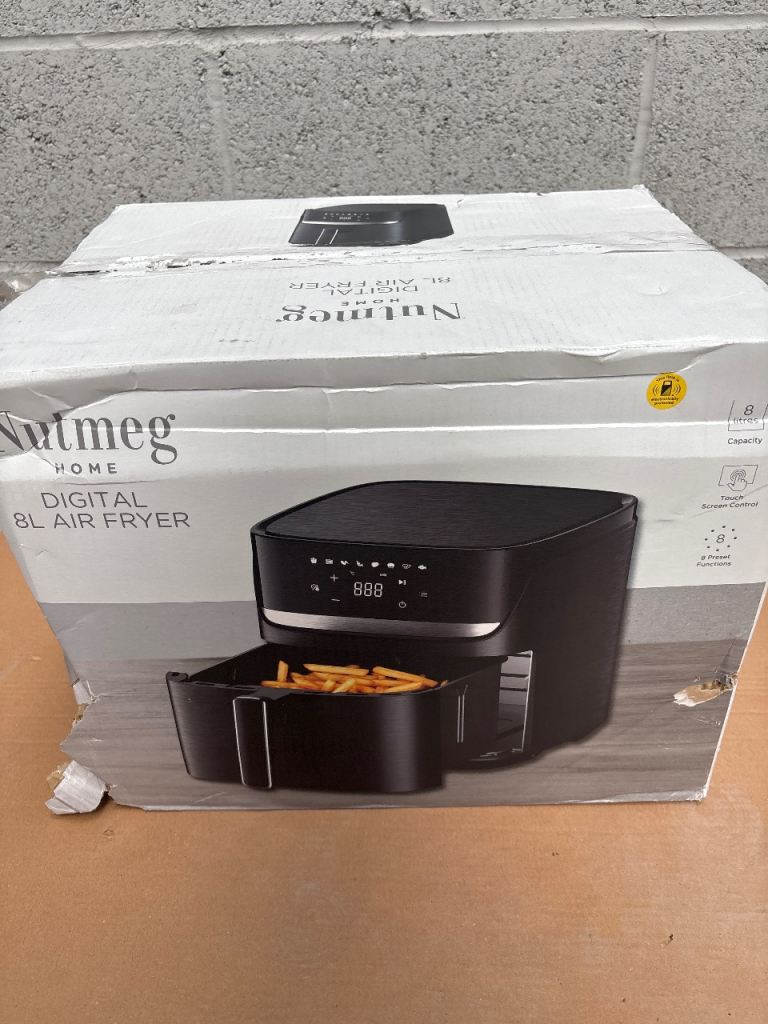 Nutmeg Home Digital 8L Air Fryer - New ( Just damaged packaging)
