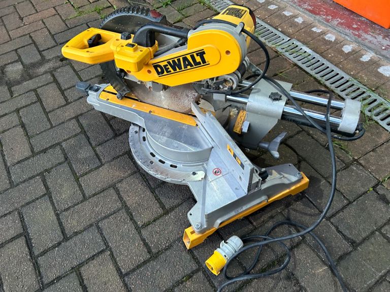DEWALT Chopsaw