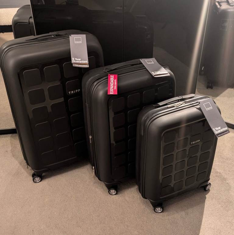 New - TRIPP Suitcases - Large 75, Medium 65, Small 55cm - Hard Shell Black Spinner - TSA Locks