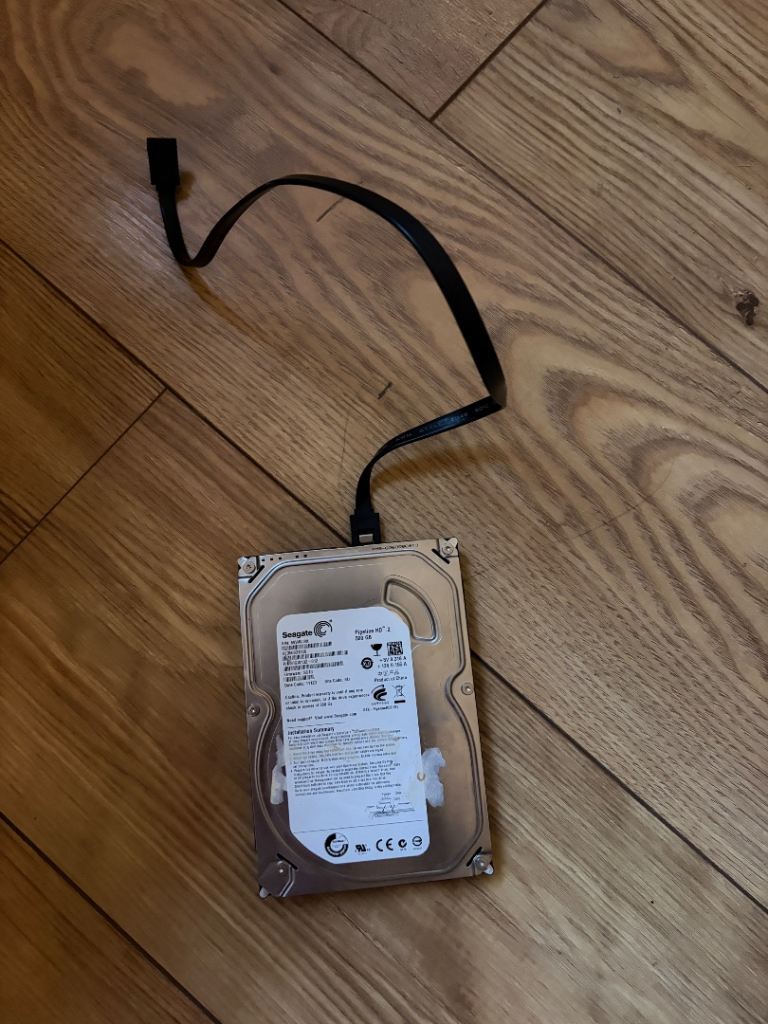 Seagate Pipeline HD 2 500GB Hard Drive with SATA Cable – Good Condition