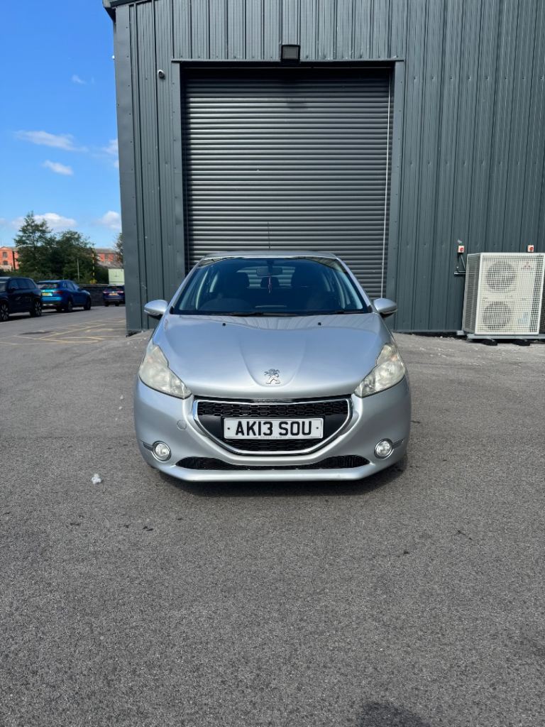 Peugeot, 208, Hatchback, 2013, Manual, 1398 (cc), 5 doors