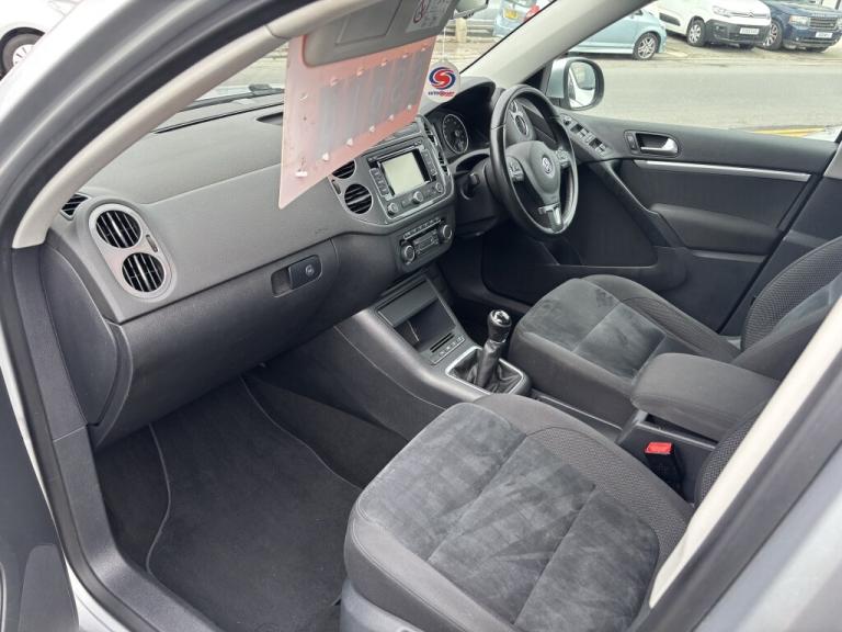 2014 Volkswagen Tiguan 2.0 TDi BlueMotion Tech Match 5dr ESTATE DIESEL Manual