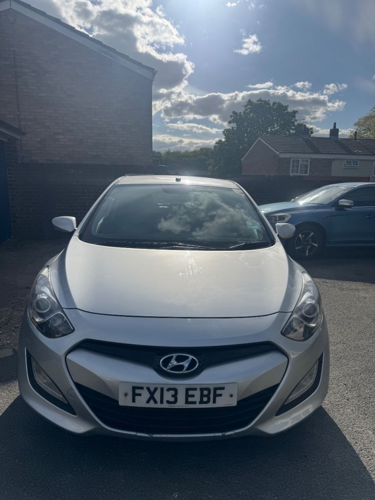 Hyundai, I30, Hatchback, 2013, Manual, 1582 (cc), 5 doors