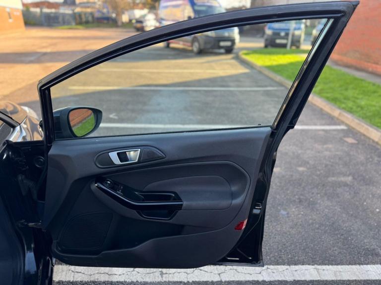 2013 Ford Fiesta 1.6 TDCi Zetec ECOnetic 5dr HATCHBACK DIESEL Manual