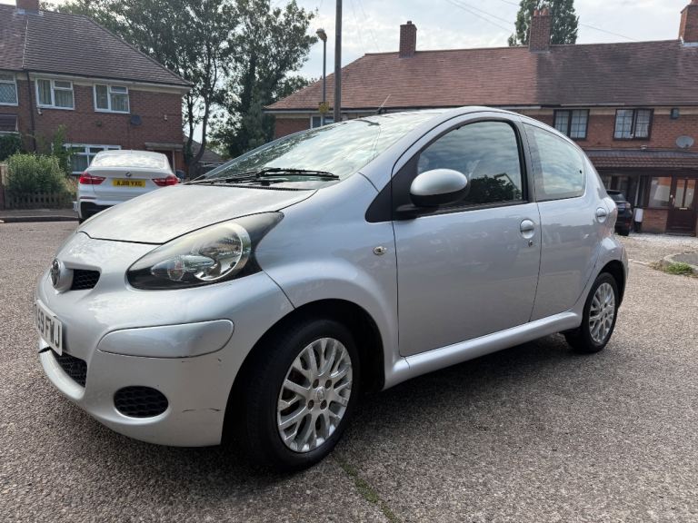 Toyota, AYGO, Hatchback, 2009, Manual, 998 (cc), 5 doors NOT C1 106 Polo Ibiza Yaris