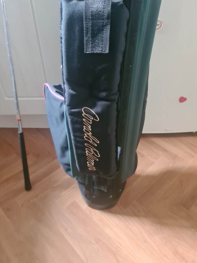 Arnie's Own Golf Club Set with Bag – Good Condition
