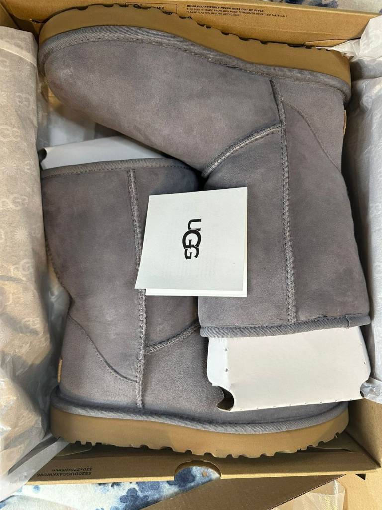 image for Womens size 6, genuine ugg boots