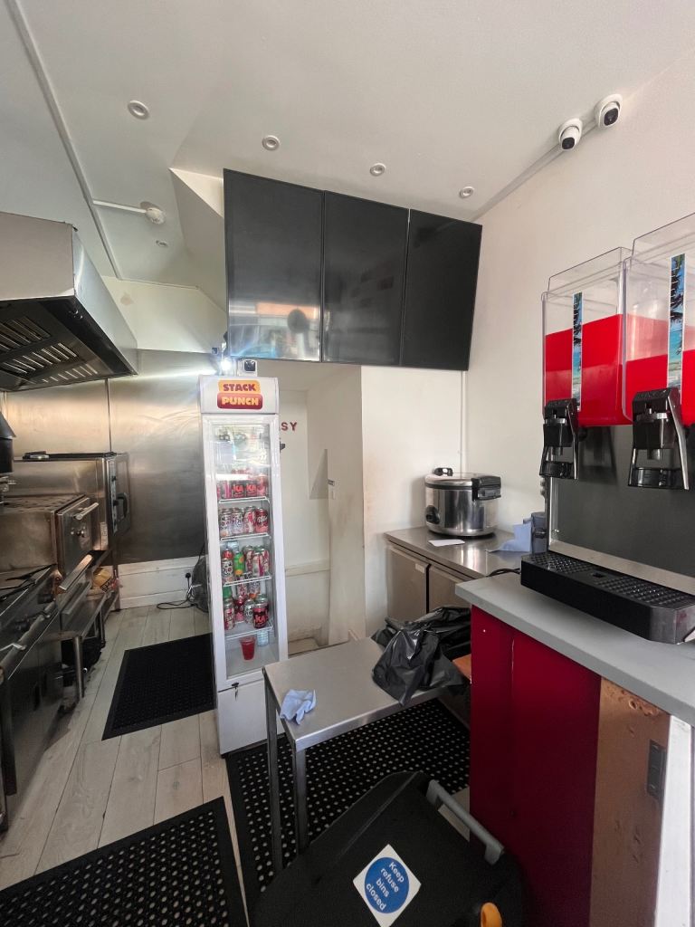 A3 Shop to let Ealing 