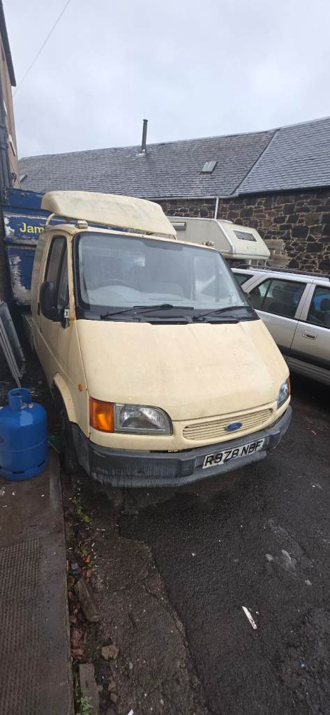 Ford transit smiley fifth wheel truck
