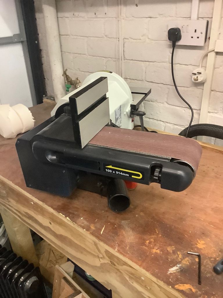 Axminster Workshop AW200BDS Disc & Belt Sander.