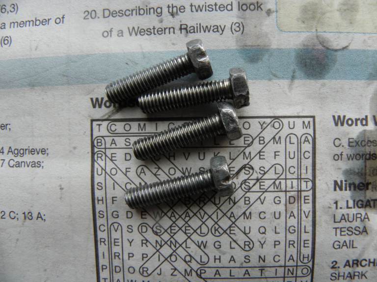 KAWASAKI KDX175 4x CLUTCH SPRING BOLTS 110G0520 BOLT superceded USED