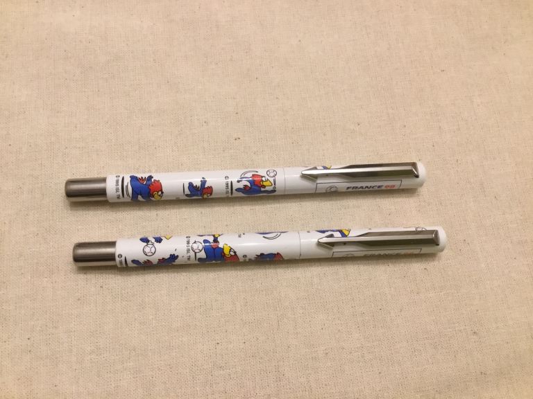 Unused Parker Vector fountain pen and ballpoint pen 