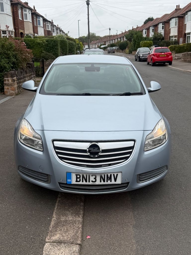 🚗 2013 Vauxhall Insignia CDTi – £1,150